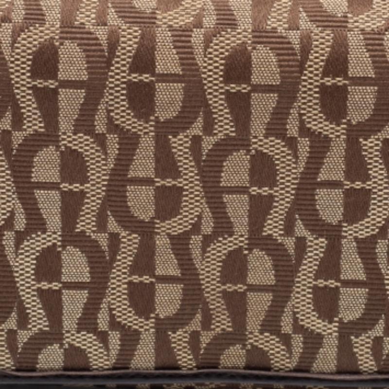 Donna Portafoglio continentale con patta in tela e pelle Aigner Beige/Marrone in vendita