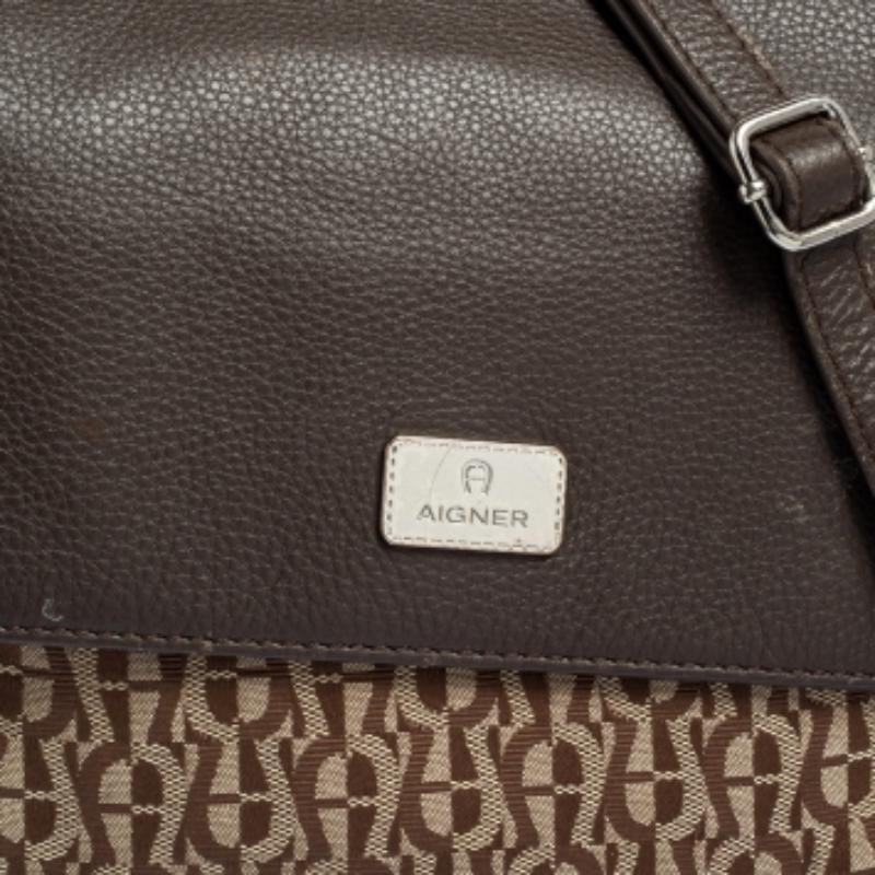 Aigner Beige/Brown Signature Canvas and Leather Flap Shoulder Bag For Sale 5