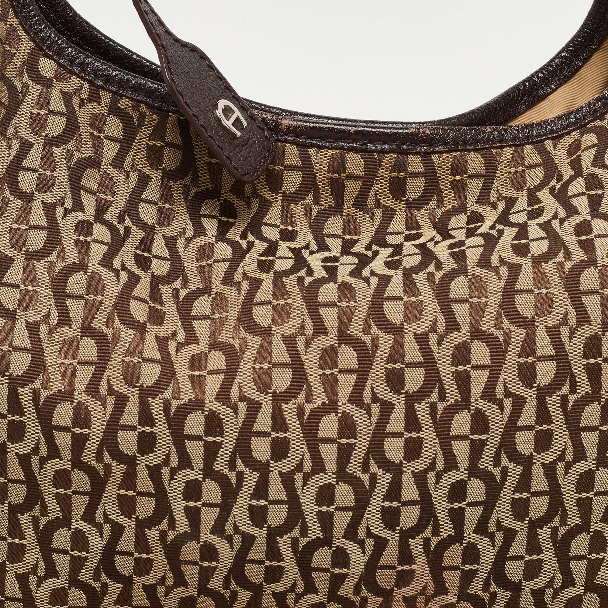 De las mujeres Aigner Hobo de lona y piel beige/marrón con firma en venta