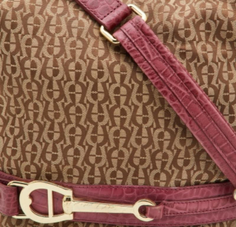 Borsa Aigner beige/rosa in tela e pelle goffrata in coccodrillo in vendita 2