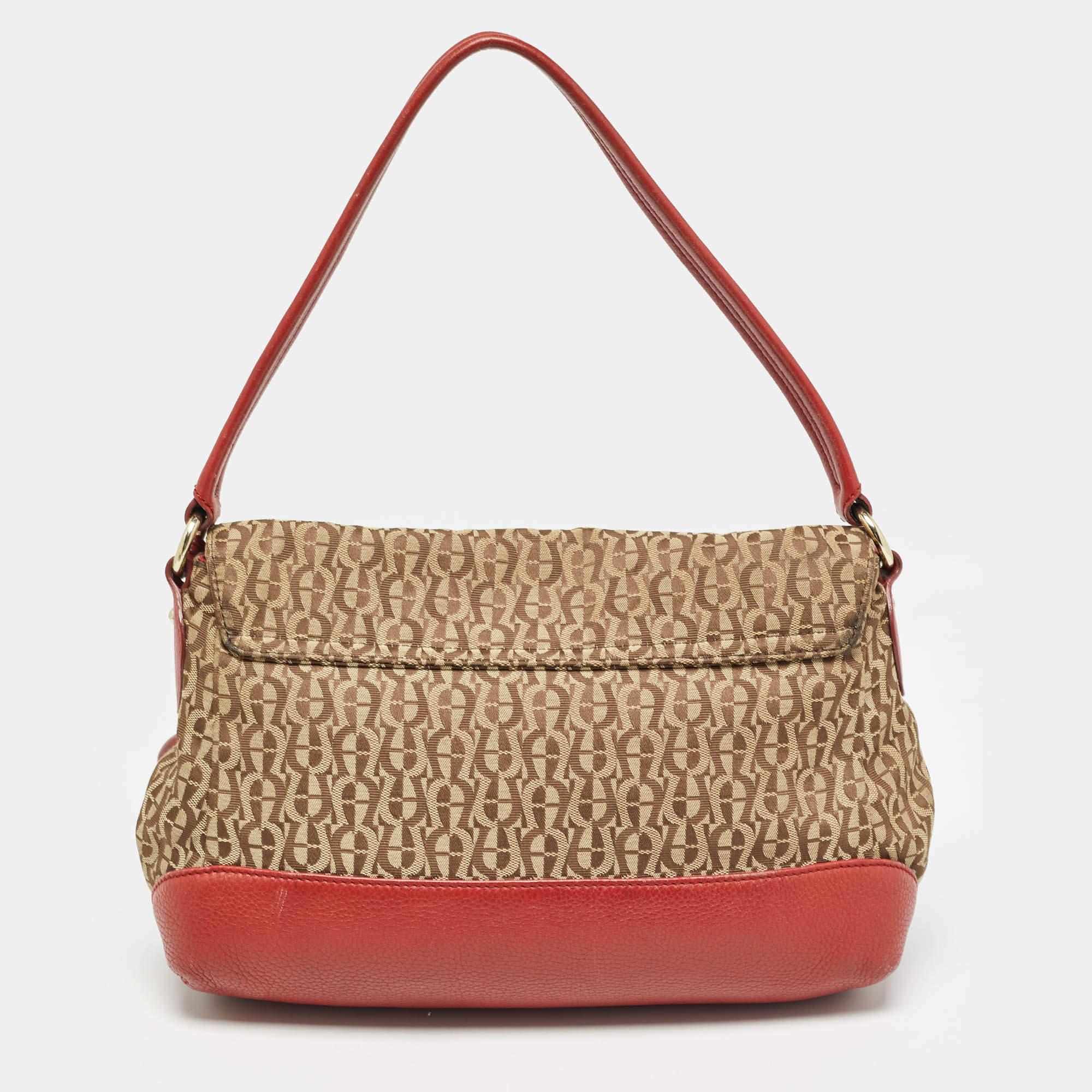 Aigner Beige/Red Signature Canvas and Leather Logo Flap Shoulder Bag In Fair Condition For Sale In Dubai, Al Qouz 2