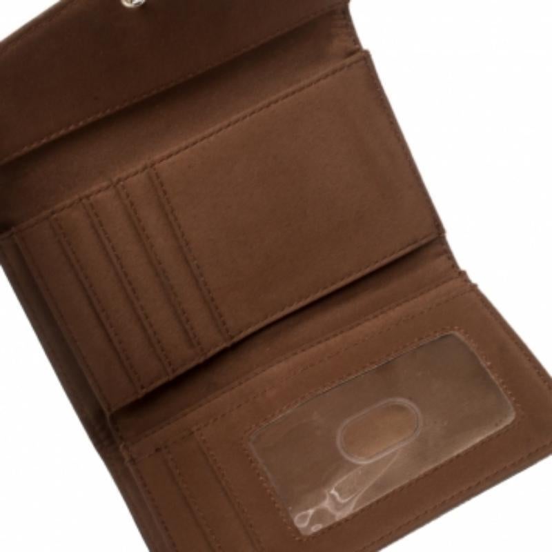 Portafoglio compatto in tela Coates firmato Aigner Beige In condizioni discrete in vendita a Dubai, Al Qouz 2
