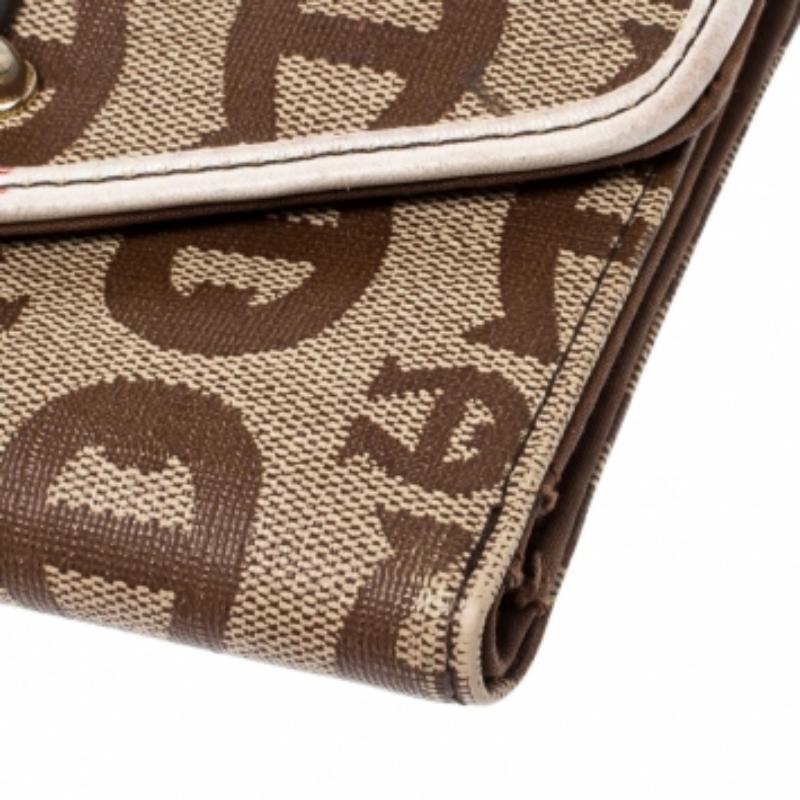 Donna Portafoglio compatto in tela Coates firmato Aigner Beige in vendita