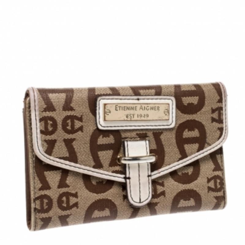 Portafoglio compatto in tela Coates firmato Aigner Beige in vendita 4