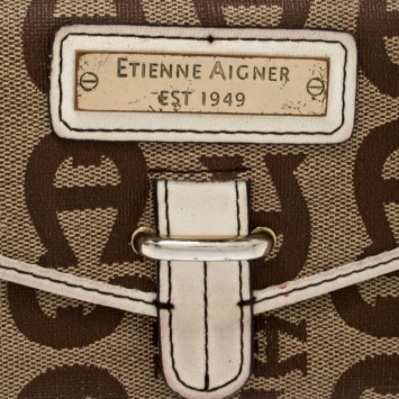 Portafoglio compatto in tela Coates firmato Aigner Beige in vendita 5