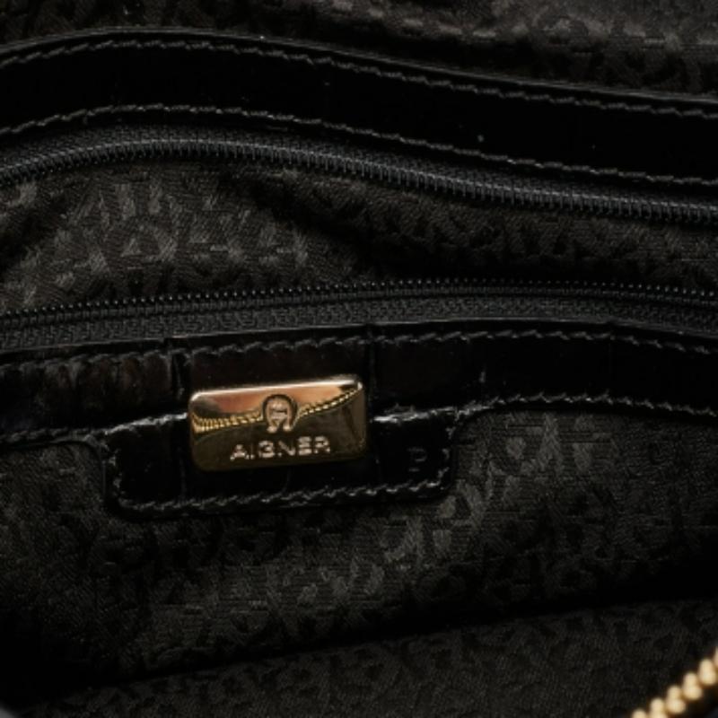 Aigner Schwarzer Ranzen aus Leder mit Krokoprägung im Angebot 2