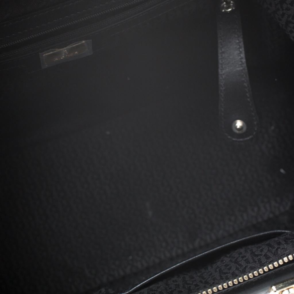 Aigner Black Leather Boston Bag In Good Condition In Dubai, Al Qouz 2