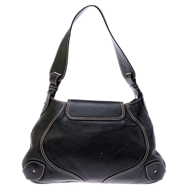 Aigner Black Leather Flap Shoulder Bag In Good Condition In Dubai, Al Qouz 2