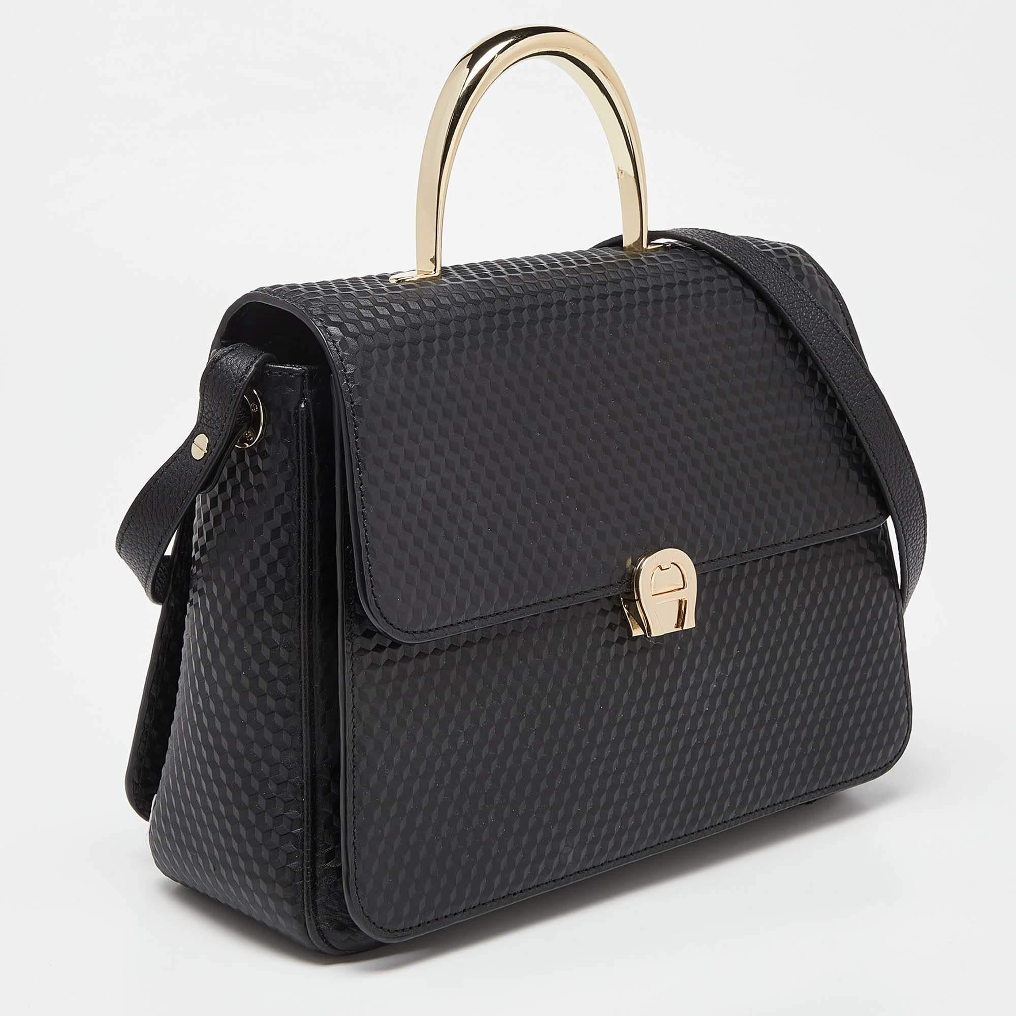 Aigner Black Leather Genoveva Top Handle Bag In Good Condition In Dubai, Al Qouz 2