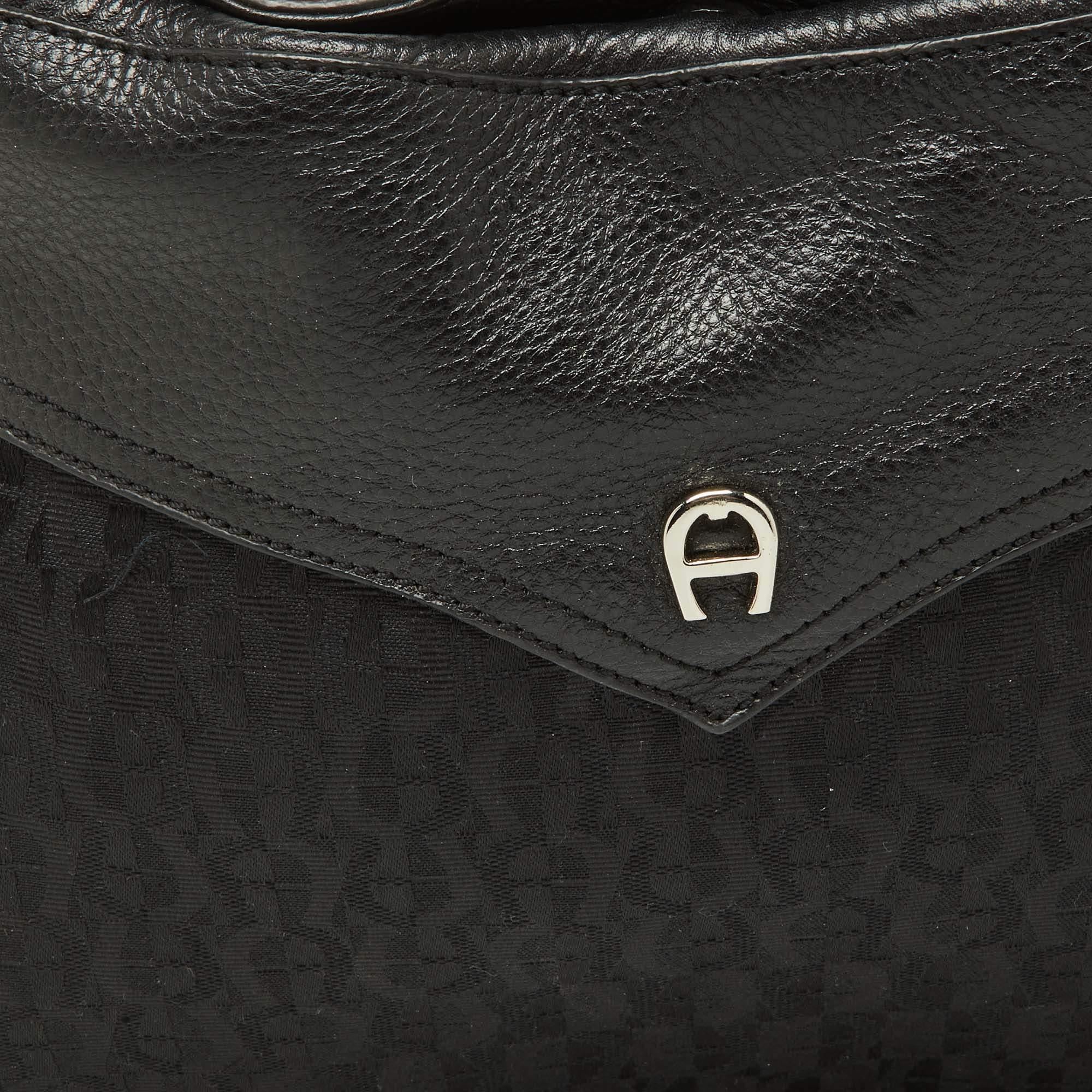 Aigner Black Signature Canvas and Leather Hobo For Sale 1