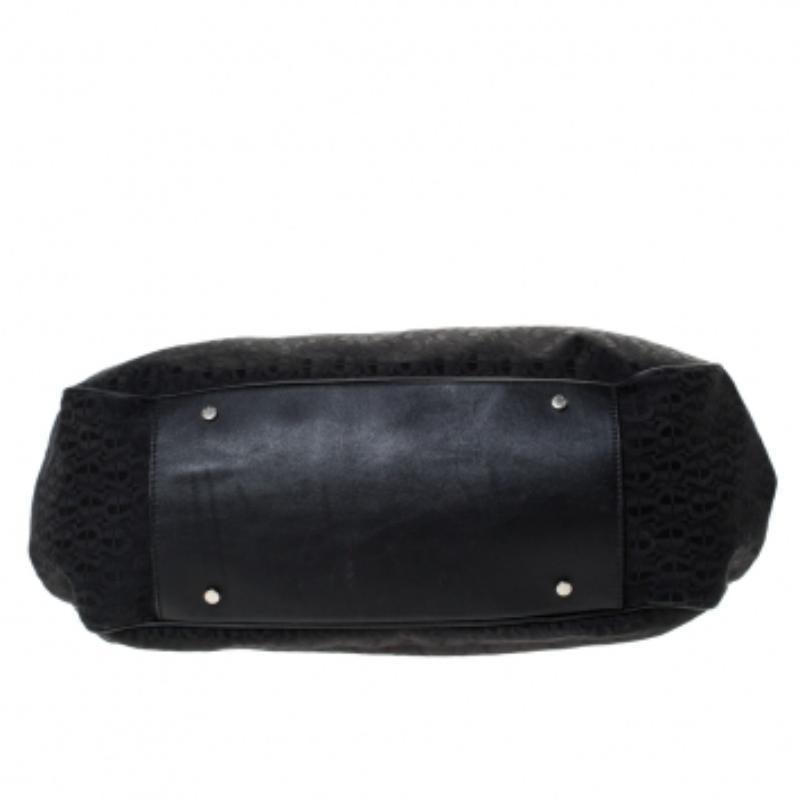 Aigner Black Signature Canvas and Leather Tote Pour femmes en vente