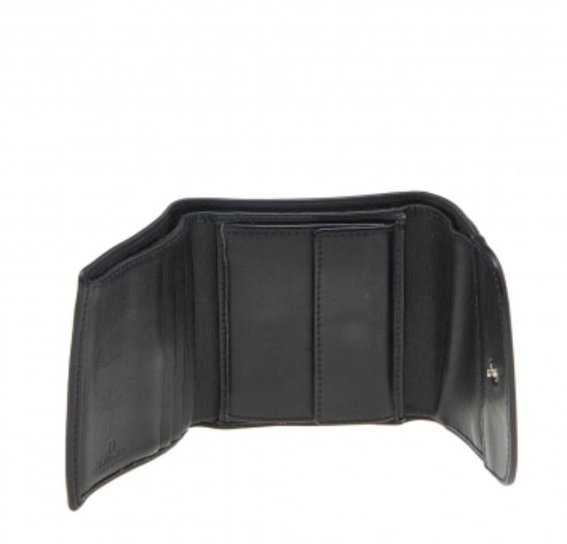 Portefeuille trifold en toile et cuir Aigner Signature noire en vente 1