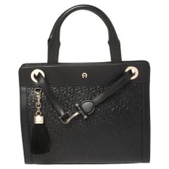 Aigner Schwarze Signature Cavallina Tote aus geprägtem Leder