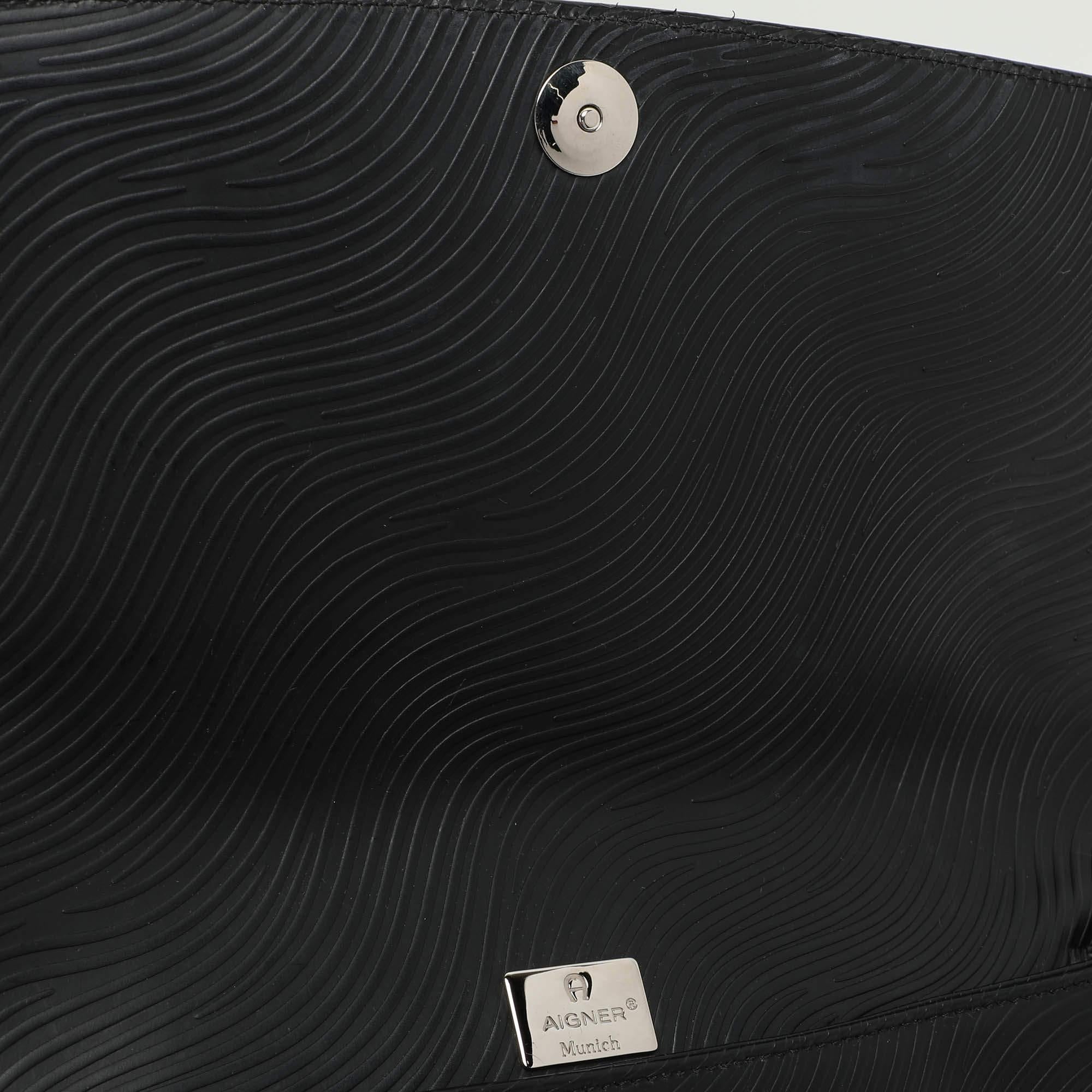 Aigner Black Textured Leather Flap Shoulder Bag 2