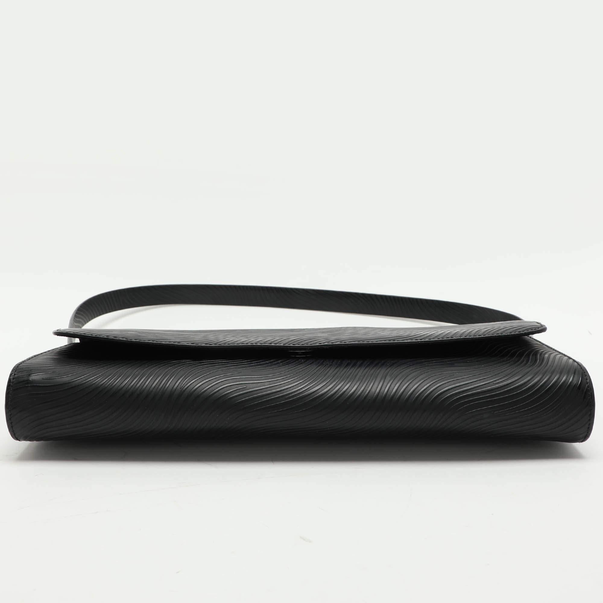Aigner Black Textured Leather Flap Shoulder Bag 3