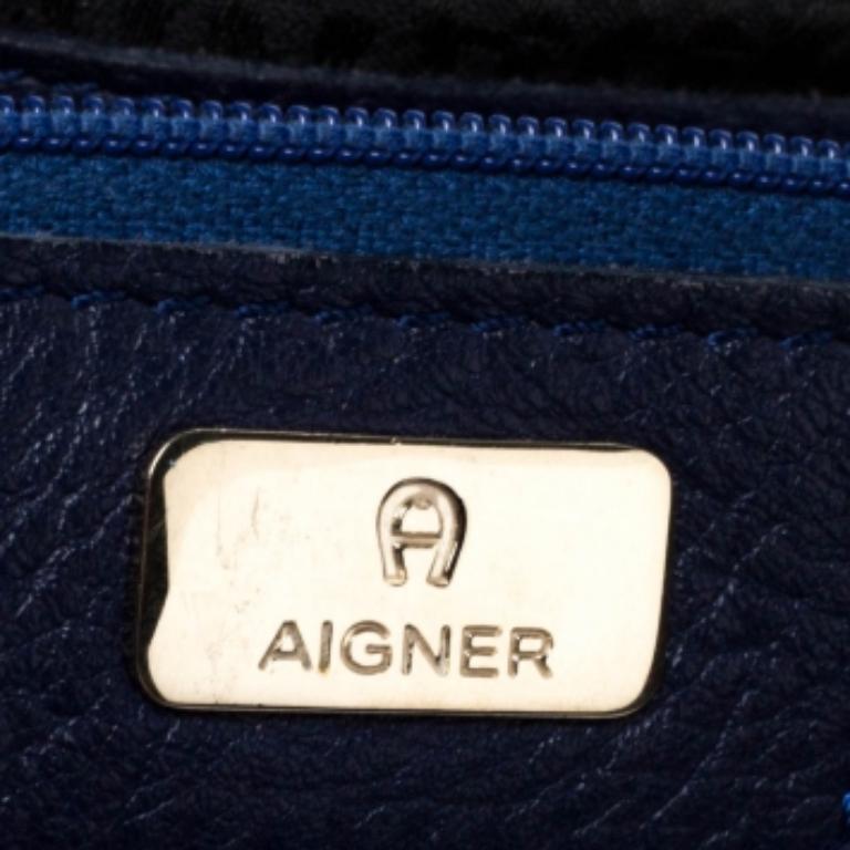 Aigner Blue Leather Flap Hobo For Sale 4