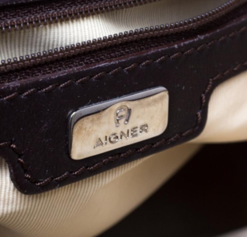 Marrone Aigner, la borsa firmata in tela e pelle marrone/beige in vendita