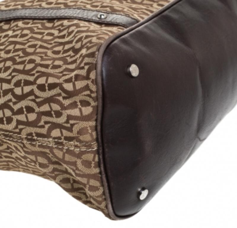 Donna Aigner, la borsa firmata in tela e pelle marrone/beige in vendita