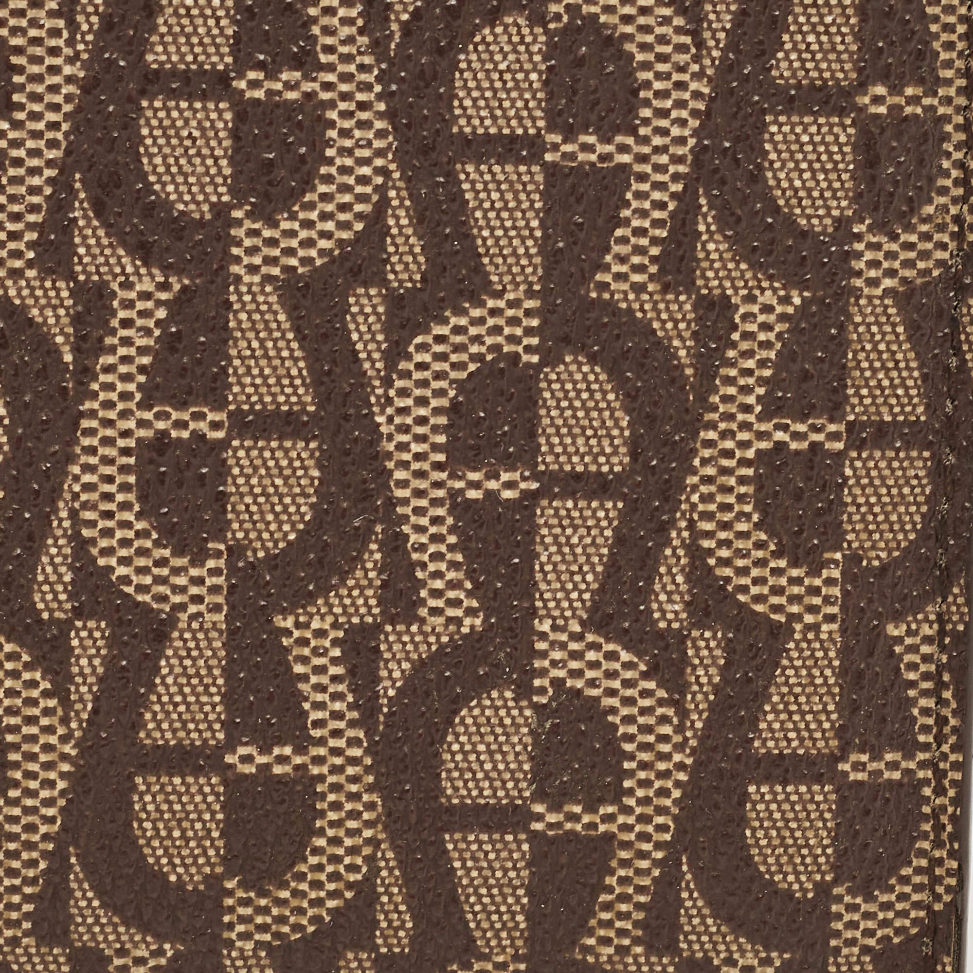Aigner Brown/Beige Signature Coated Canvas Bifold Wallet Pour hommes en vente