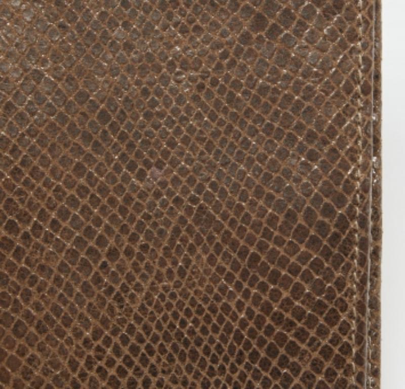 Aigner Brown Shimmer Snakeskin Embossed Leather Bifold Wallet (Braun) im Angebot