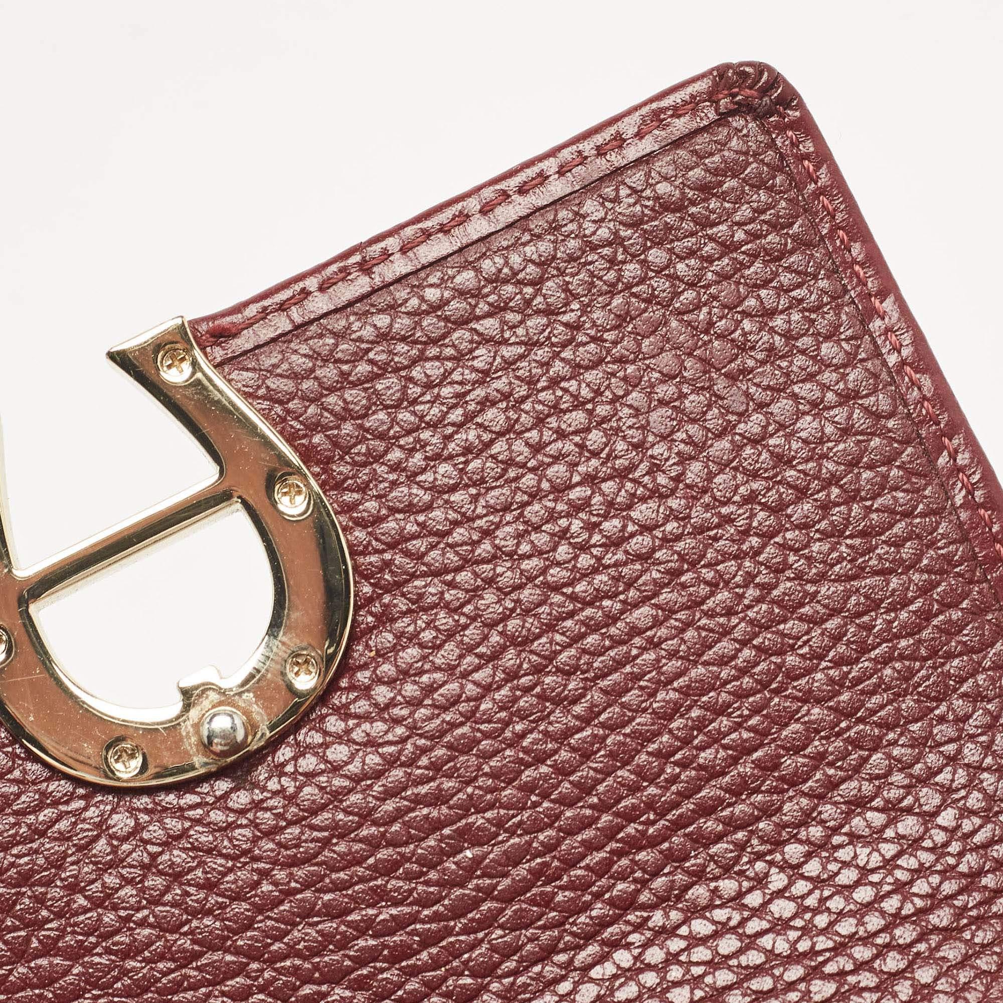 Aigner Burgundy Embossed Leather Genoveva Trifold Compact Wallet For Sale 3