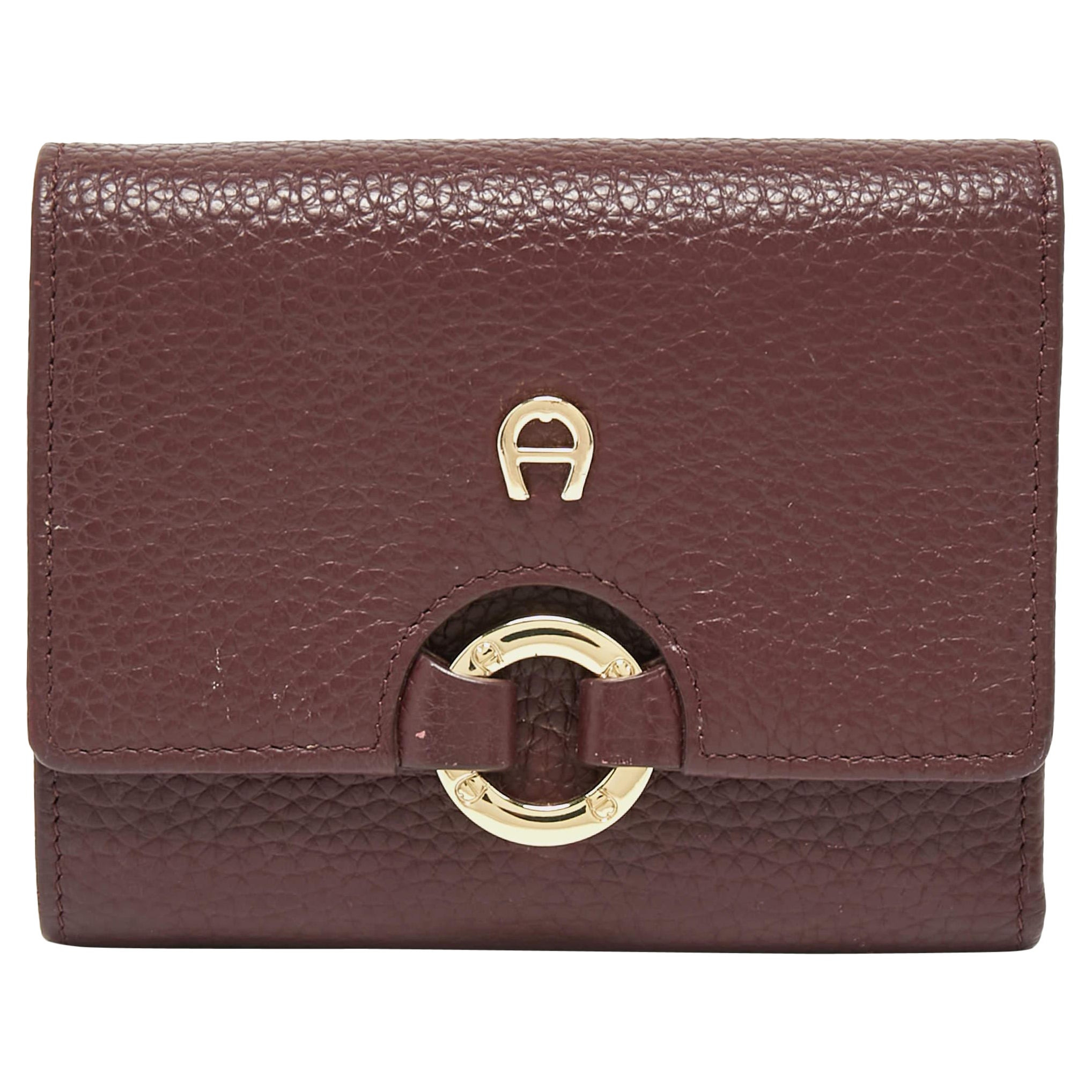 Portafoglio trifold Aigner in pelle borghese con logo