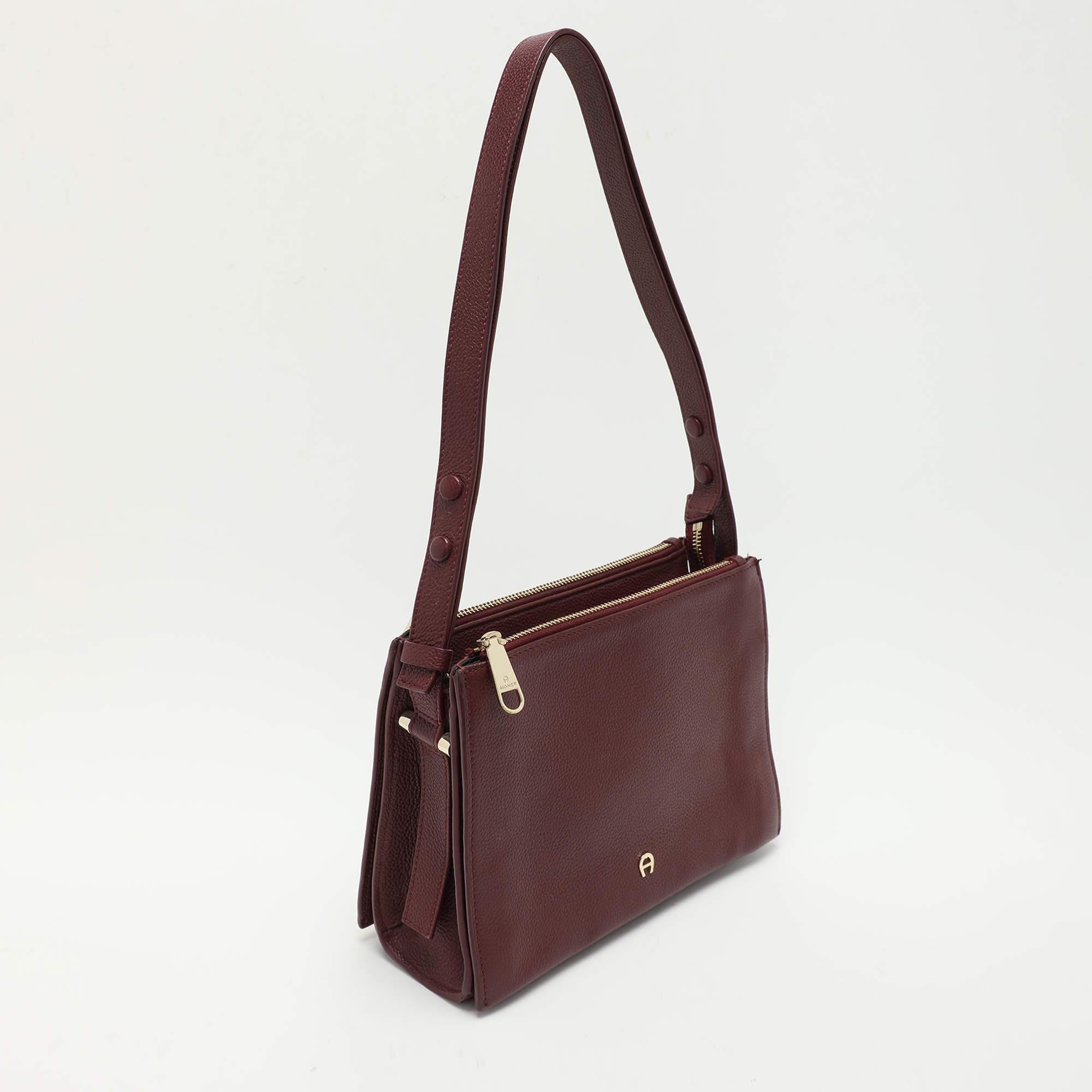 Black Aigner Burgundy Leather Shoulder Bag For Sale