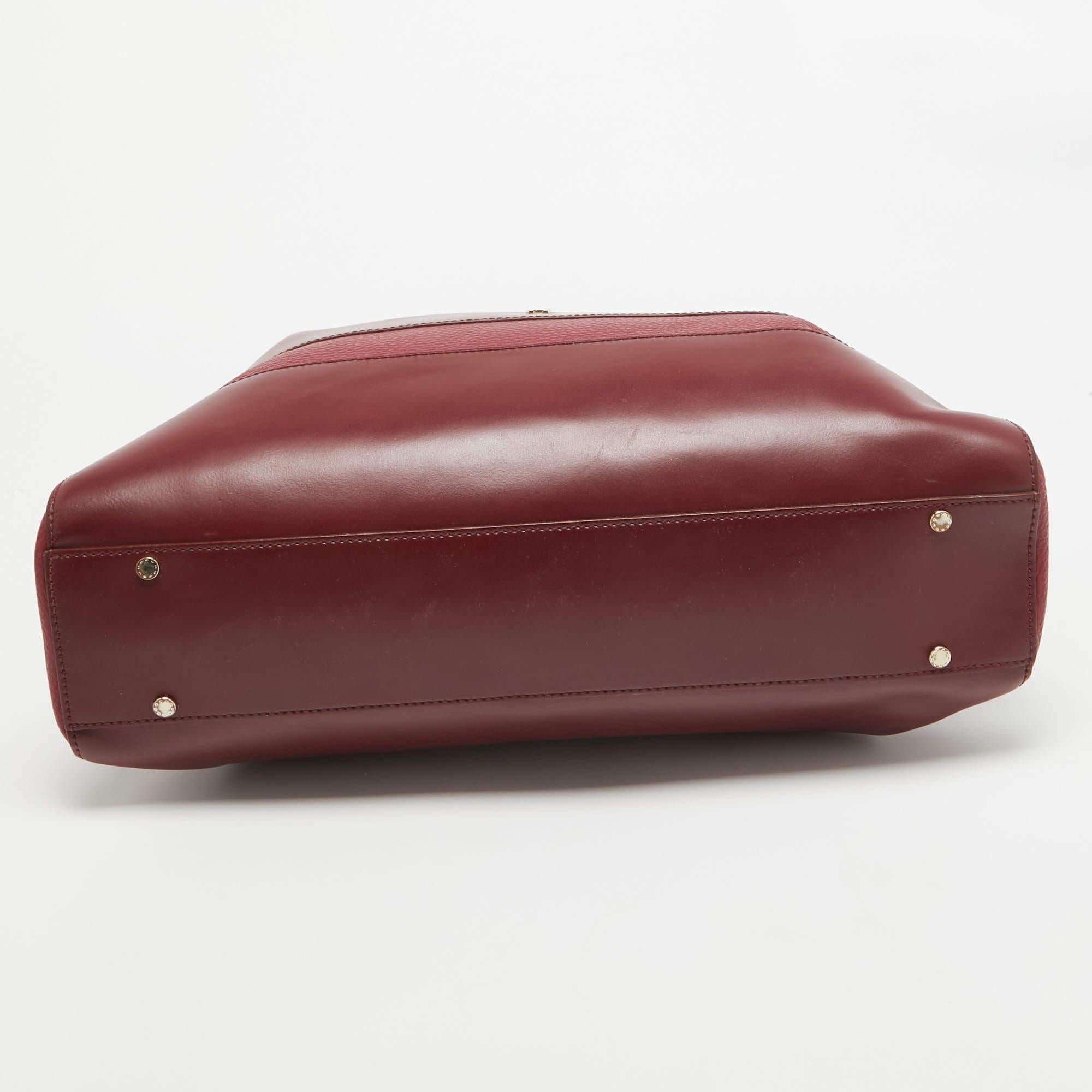 Aigner Burgundy/Red Leather Charm Tote For Sale 2