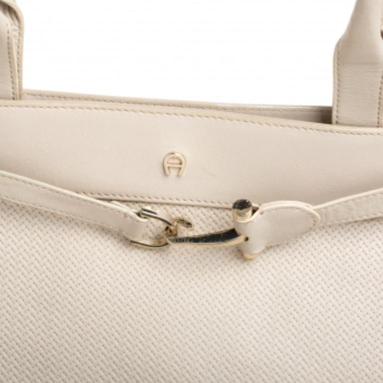Aigner Cream Leather Cavallina Tote For Sale 1