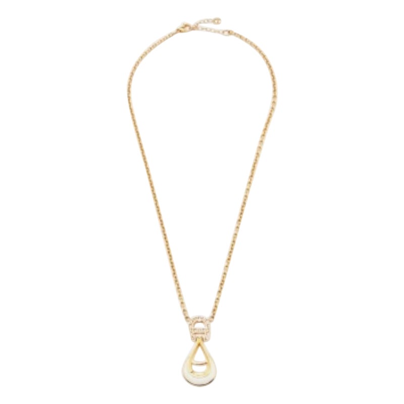Aigner Kristall-Emaille-Goldton-Anhänger-Halskette im Angebot