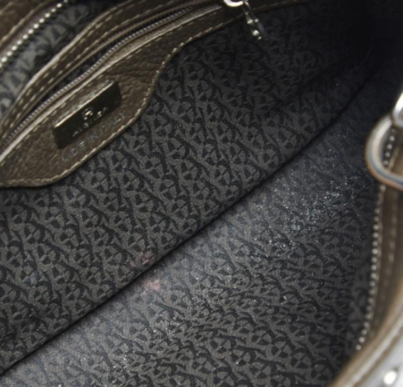 Aigner Dark Beige Grained Leather Cybill Tote In Fair Condition In Dubai, Al Qouz 2