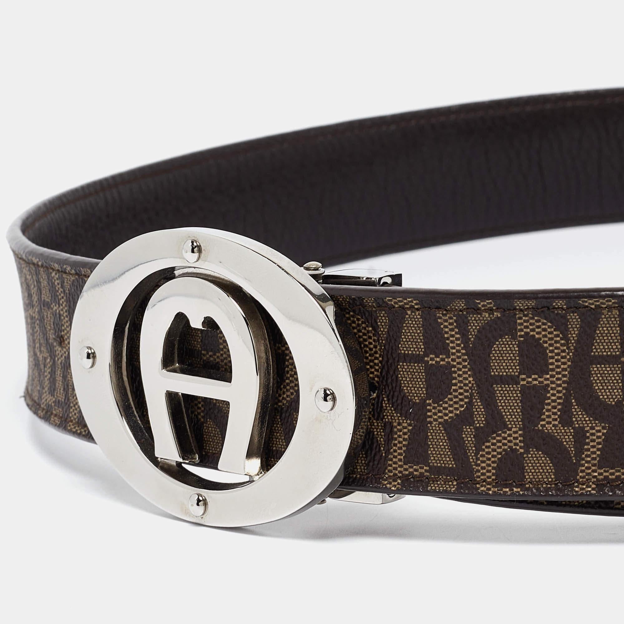 Add a luxe finish to your OOTD with this Aigner belt. It is carefully crafted to last well and boost your style for a long time.