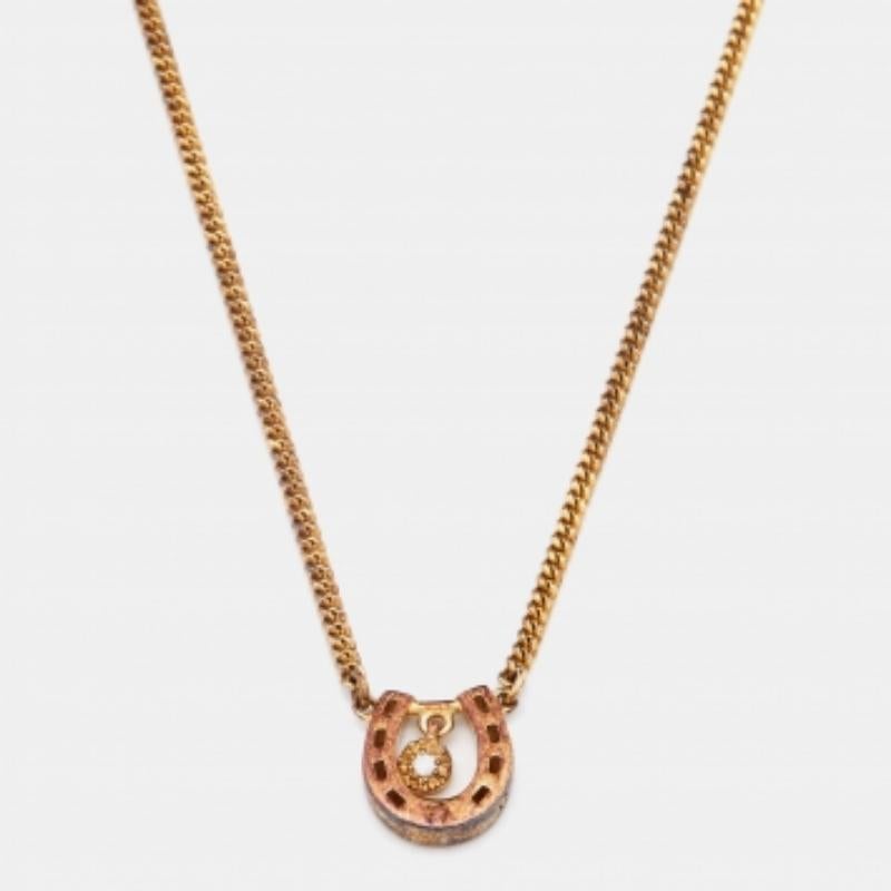 Donna Aigner - Collana con ciondolo a ferro di cavallo in argento sterling e tonalità oro in vendita