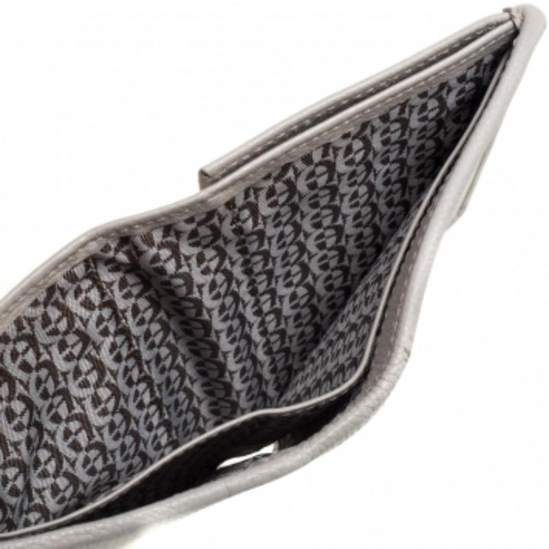 Aigner Grey Leather Trifold Wallet For Sale 2