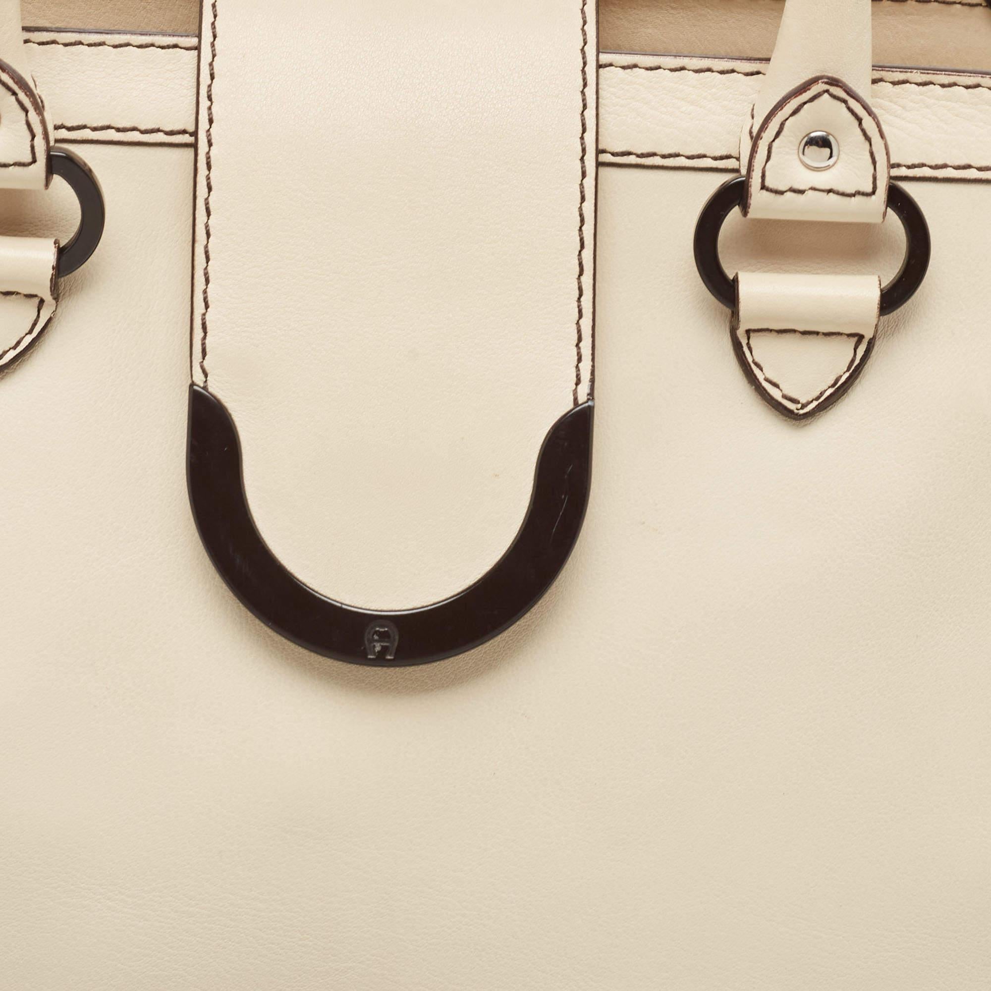 Aigner Light Beige Leather Frame Satchel For Sale 1