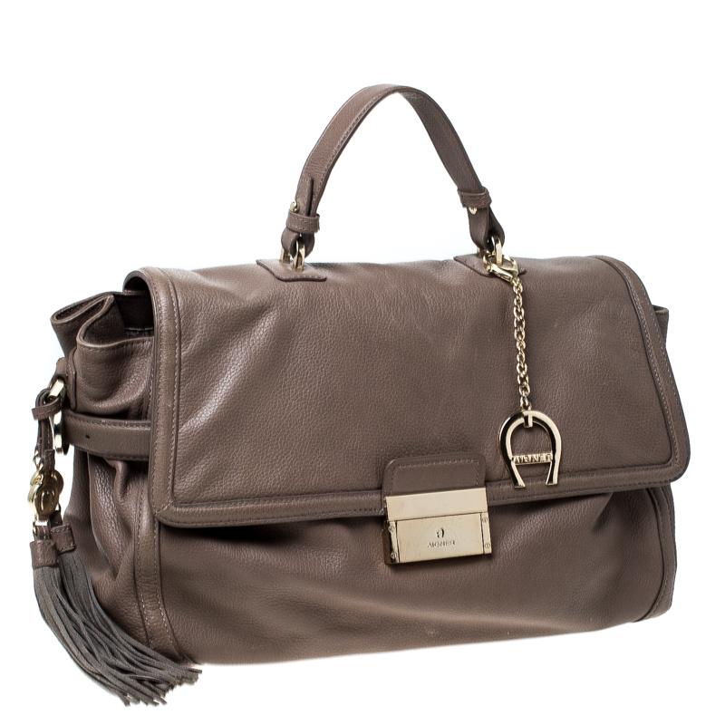 Aigner Light Brown Leather Top Handle Bag In Good Condition In Dubai, Al Qouz 2