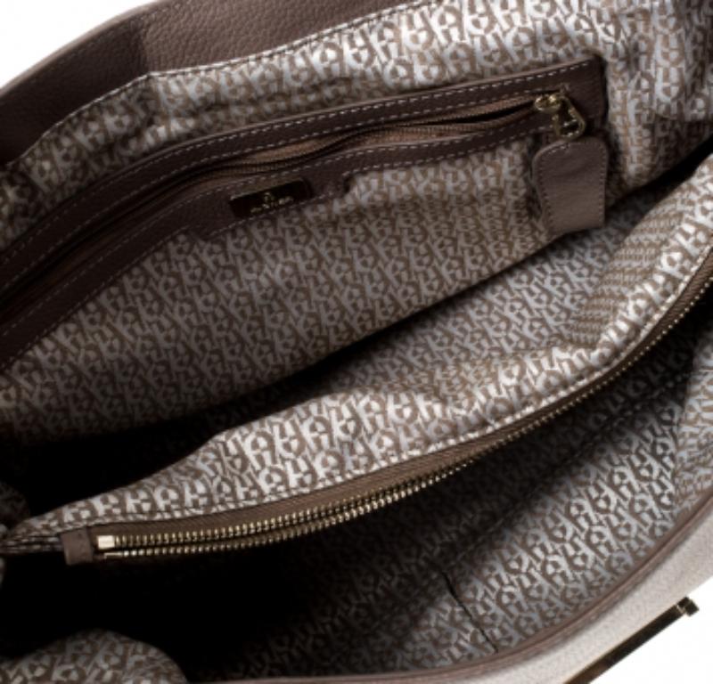 Aigner Hellbraune Leder-Top-Griff-Tasche im Angebot 3