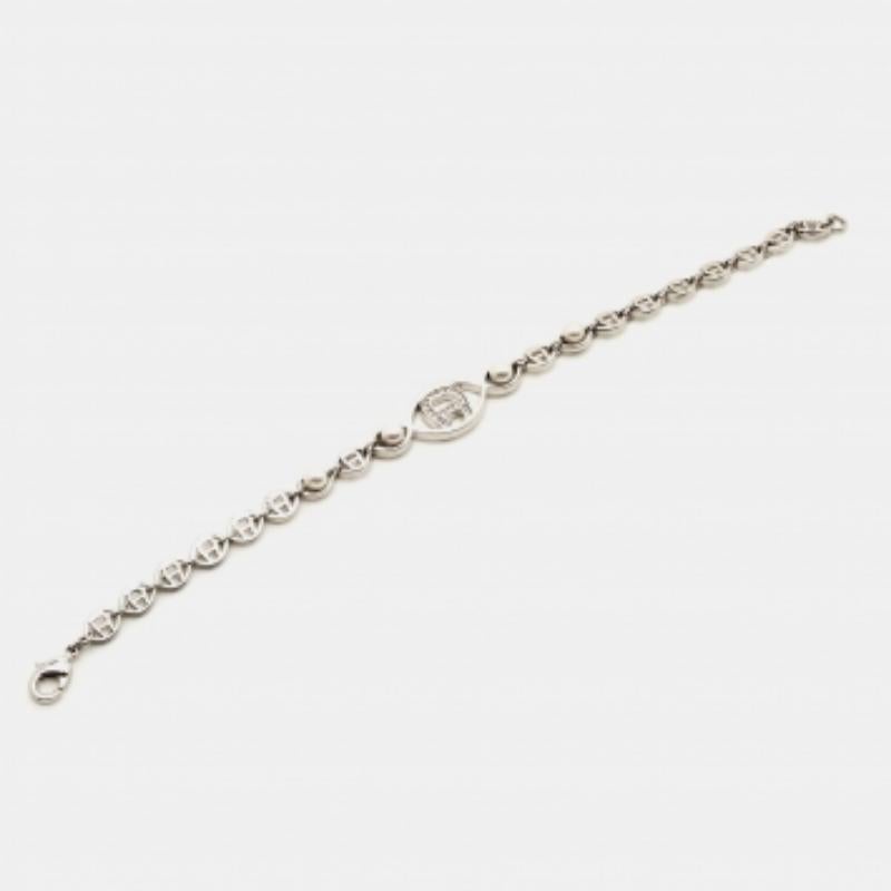 Pulsera Aigner Logotipo Cristal Perla Faux Tono Plata en Bueno estado para la venta en Dubai, Al Qouz 2