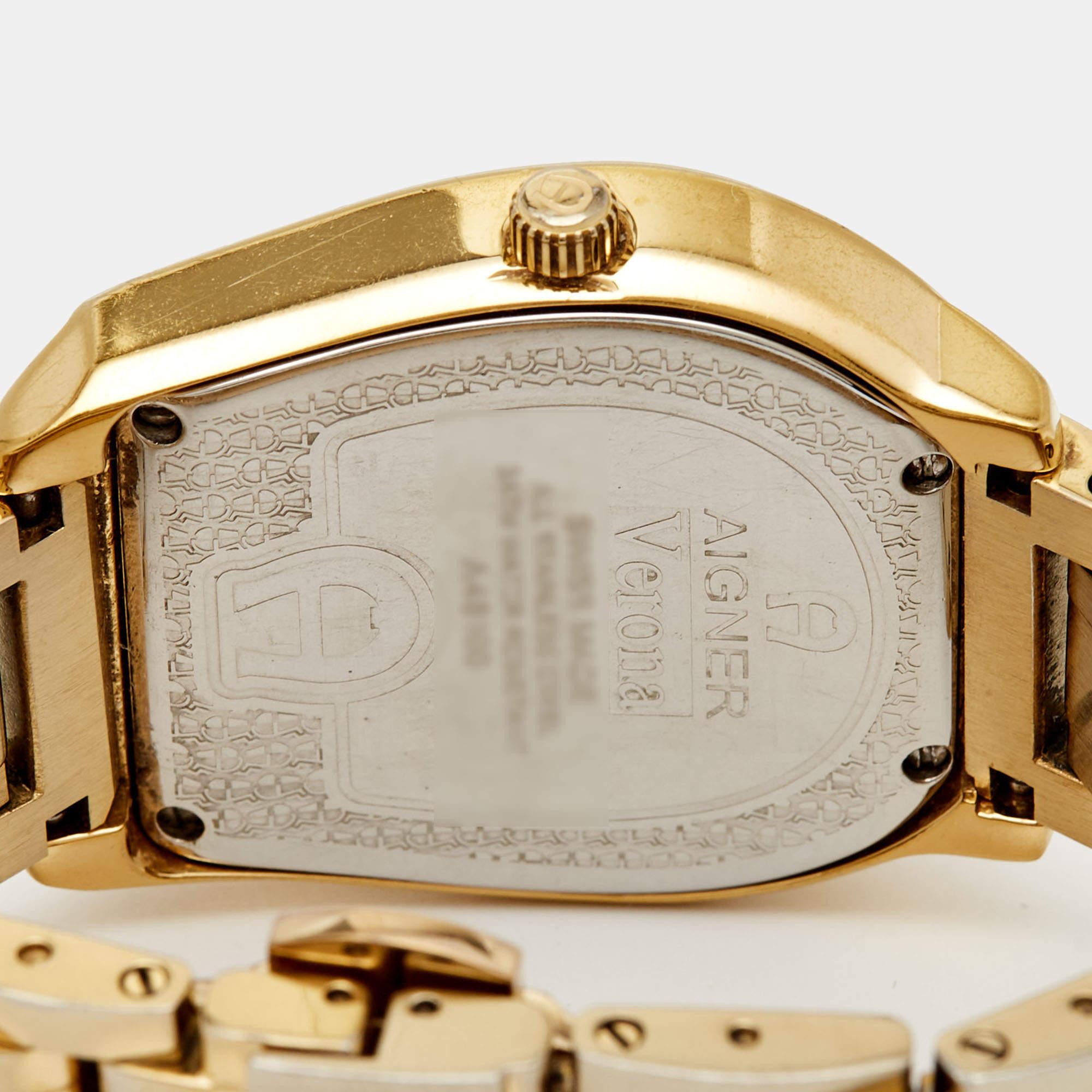 Aigner Mother of Pearl Stainless Steel Verona A48100 Women's Wristwatch 33 mm In Excellent Condition In Dubai, Al Qouz 2