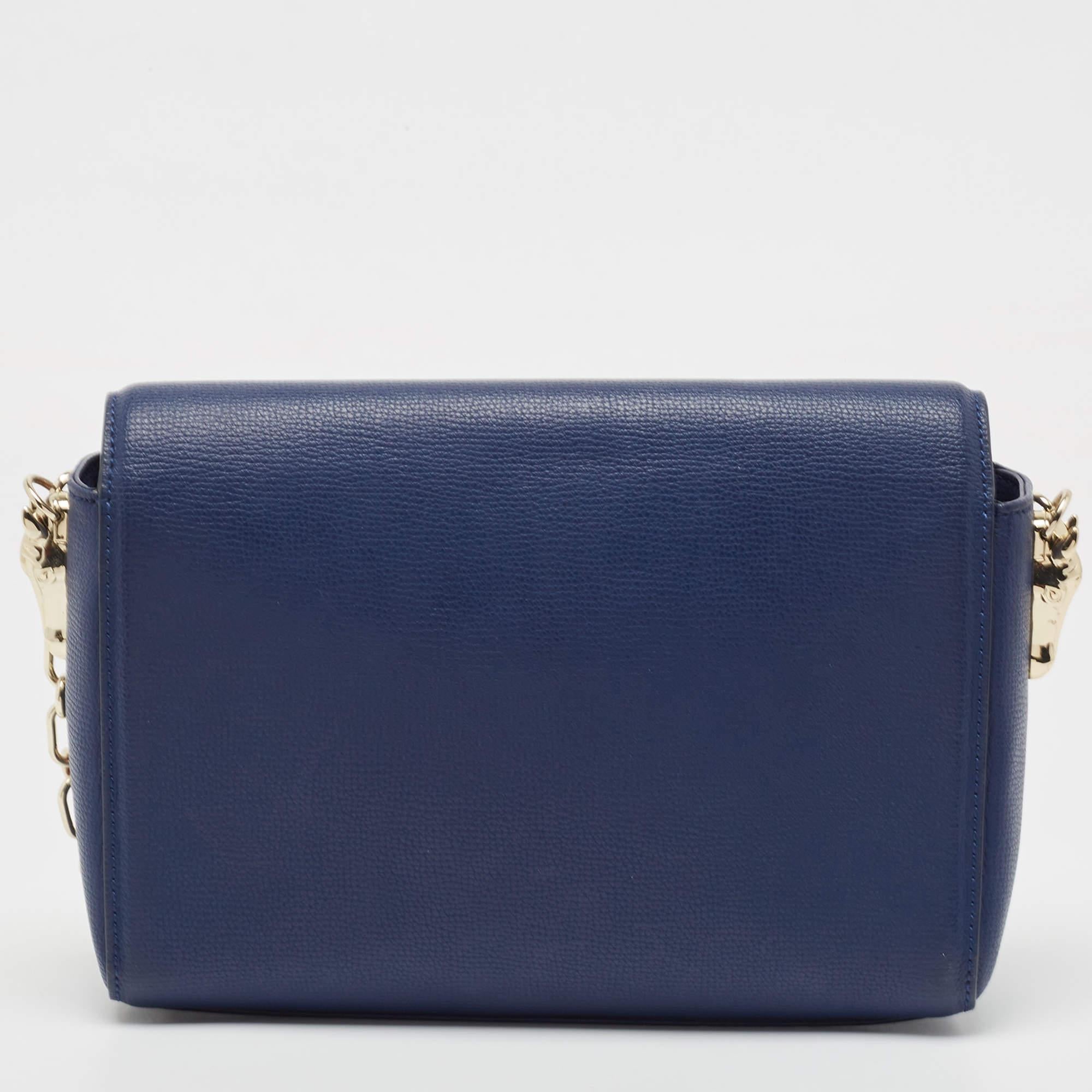 Women's Aigner Navy Blue Leather Flap Chain Shoulder Bag For Sale
