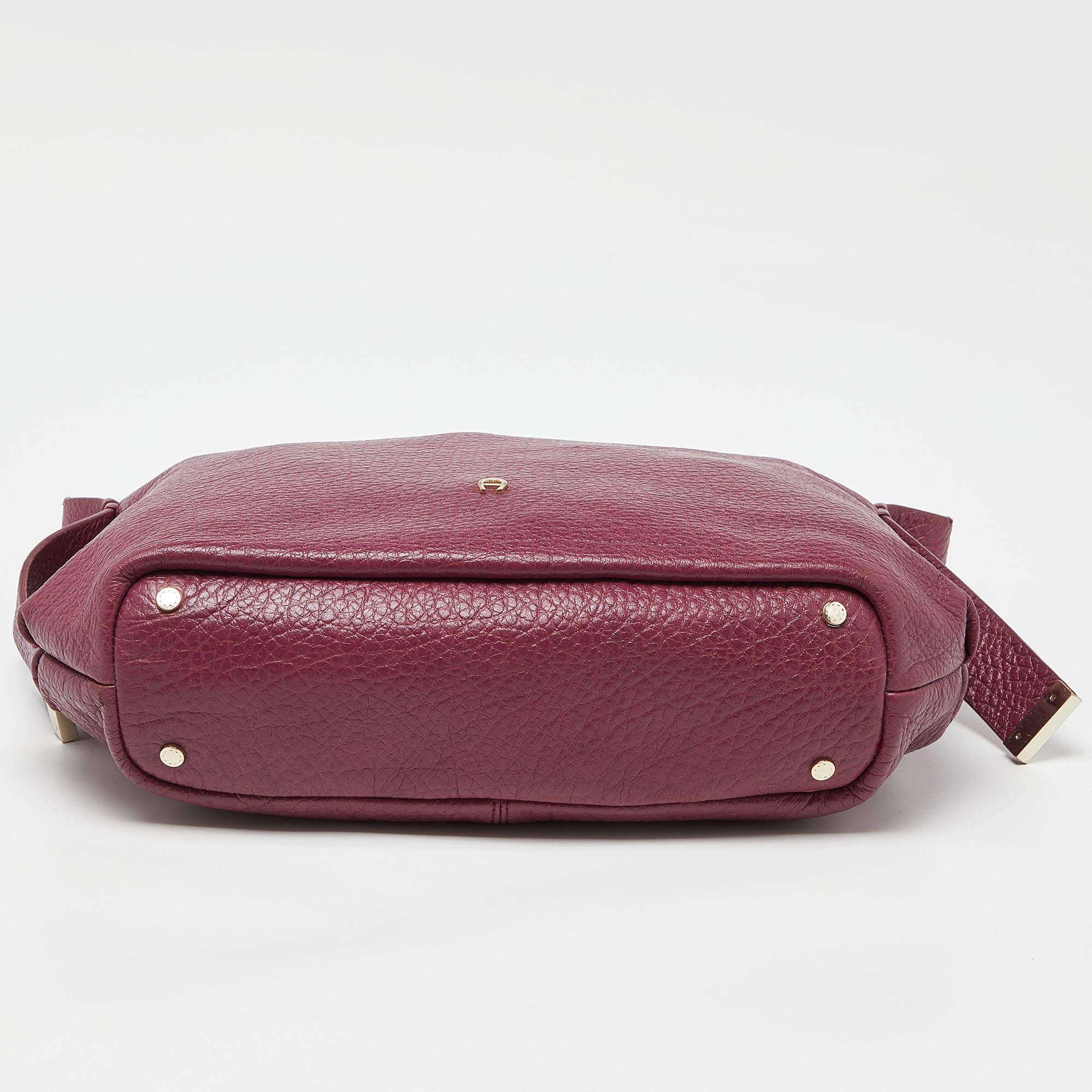 Aigner Pink Leather Zip Hobo For Sale 1