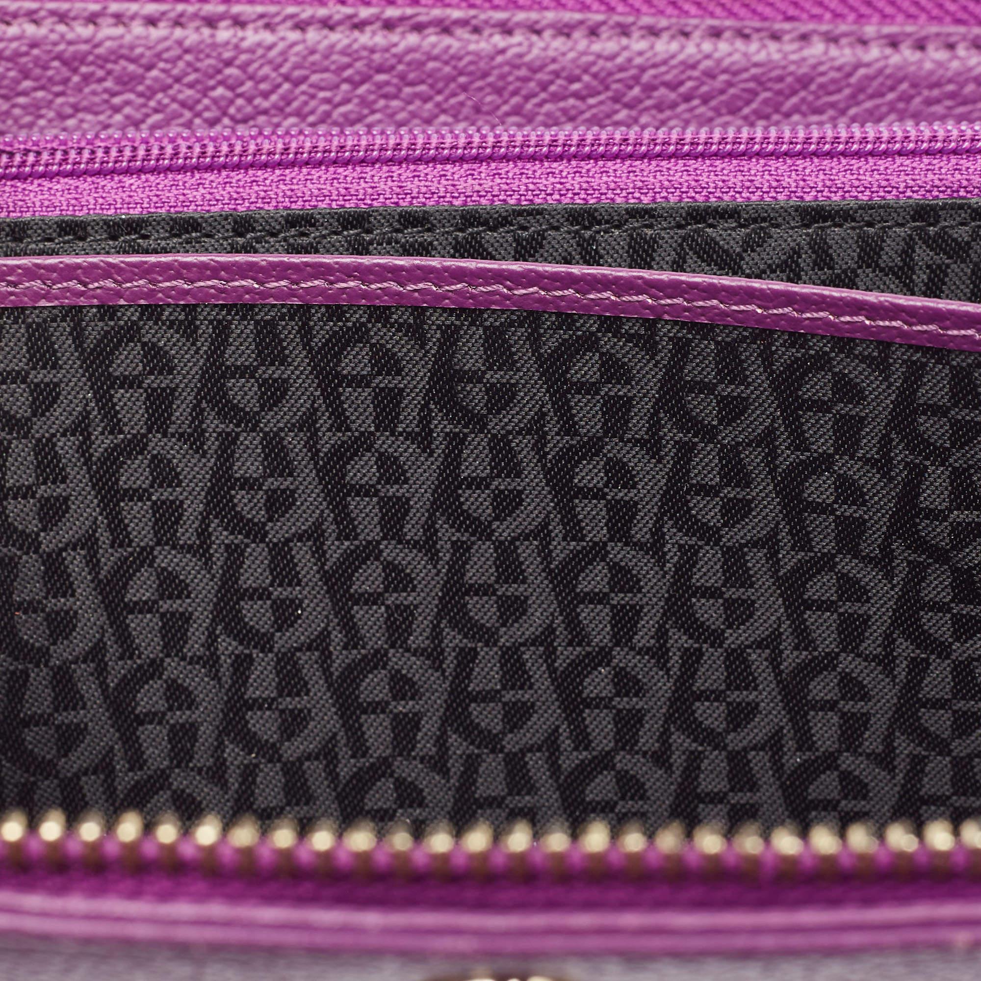 Aigner Purple Leather Cavallina Tassel Continental Wallet For Sale 4