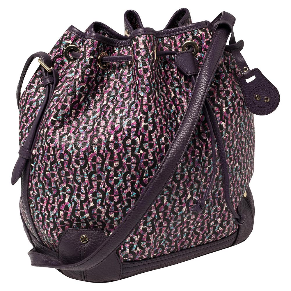 Aigner Purple Signature Coated Canvas and Leather Drawstring Shoulder Bag In Good Condition In Dubai, Al Qouz 2