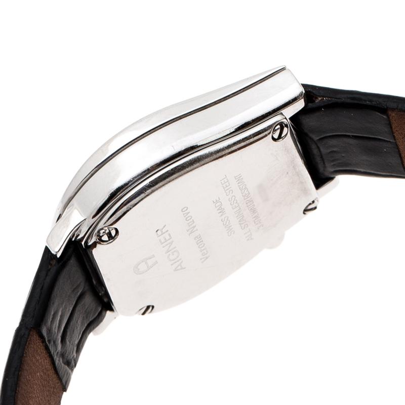 Aigner Silver Stainless Steel Verona Nuovo A22200 Women's Wristwatch 24 mm In Good Condition For Sale In Dubai, Al Qouz 2