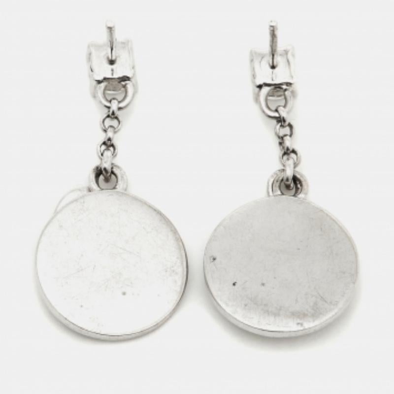 Aigner - Pendants d'oreilles en cristal argenté en vente 1