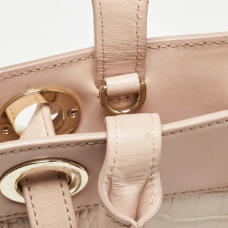 Aigner - Tote Cavallina in pelle rosa goffrata a due colori in vendita 3