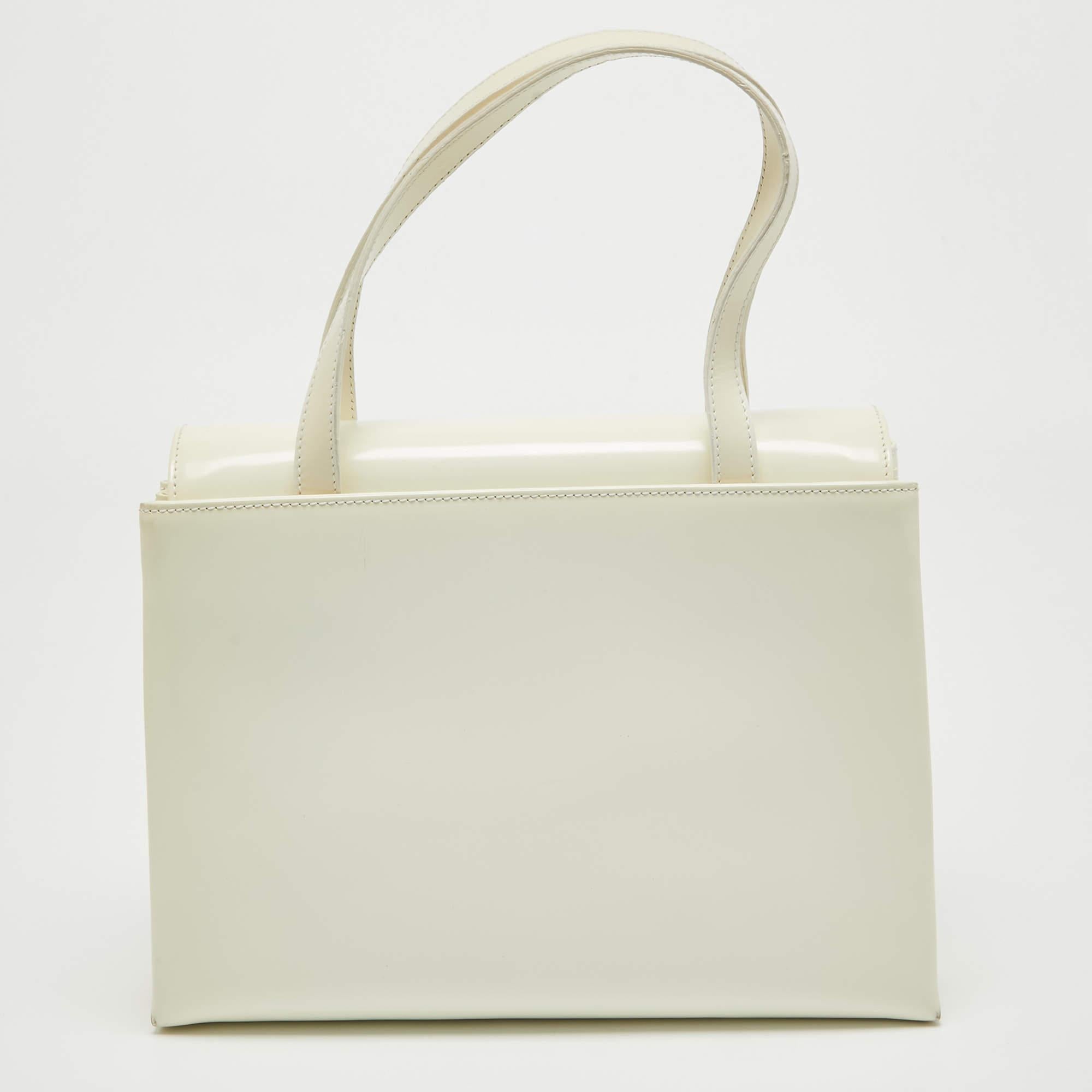 Women's Aigner White Patent Leather Logo Flap Tote For Sale