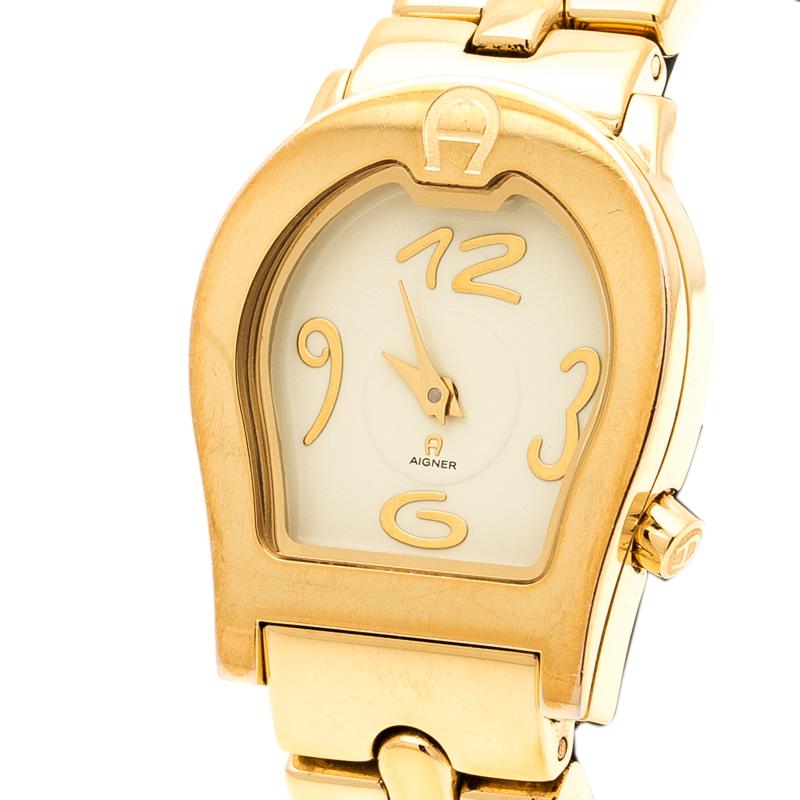 Flaunt your elegant style by owning this luxe wristwatch from Aigner. Swiss made and created from gold-plated stainless steel, this watch follows a quartz movement and has a beautiful dial and signature engraving on the bezel. It is water-resistant