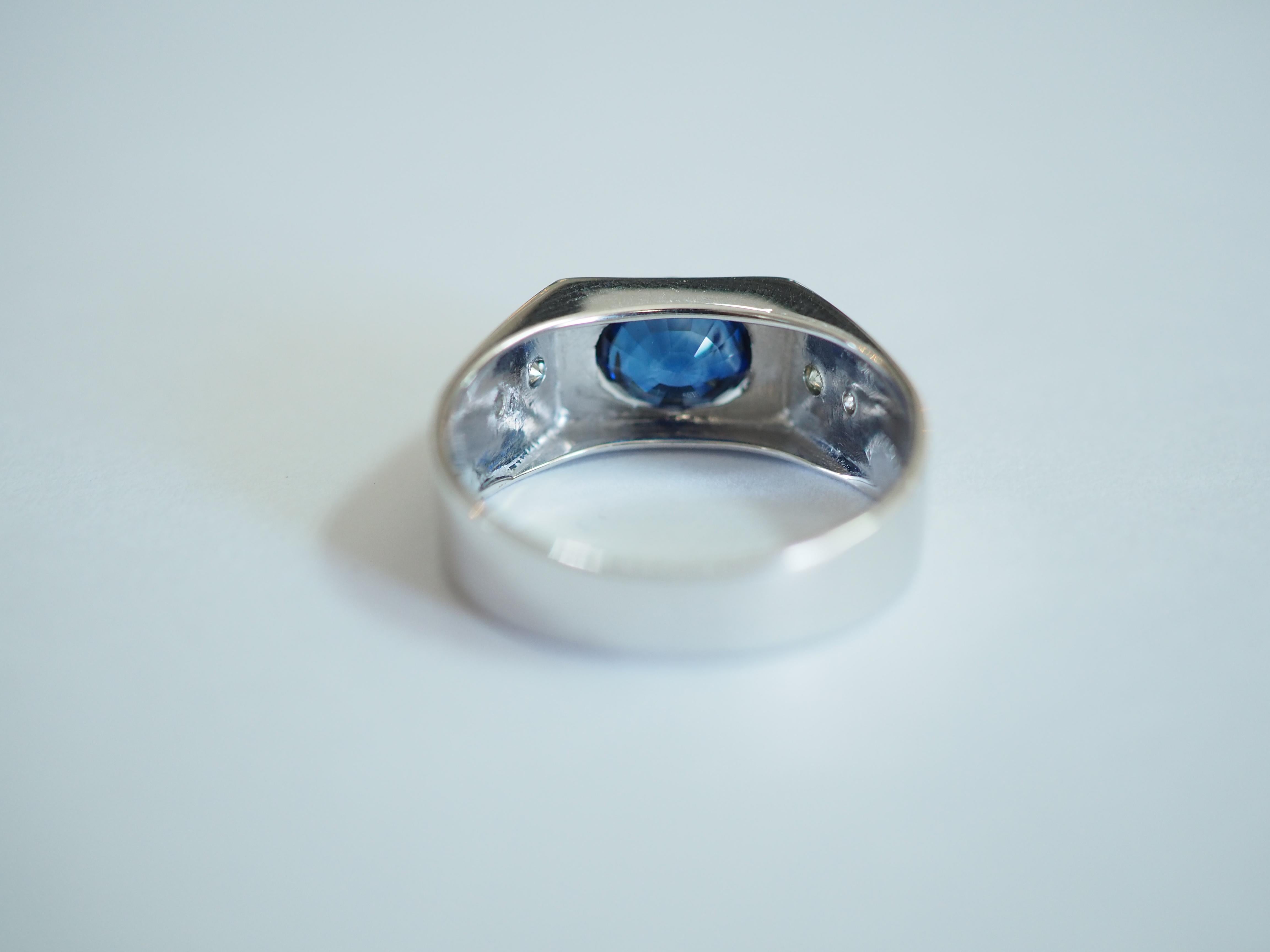 Women's or Men's AIGS 18k White Gold 2.56ct Blue Sapphire & 0.20ct Diamond Men's Signet Ring