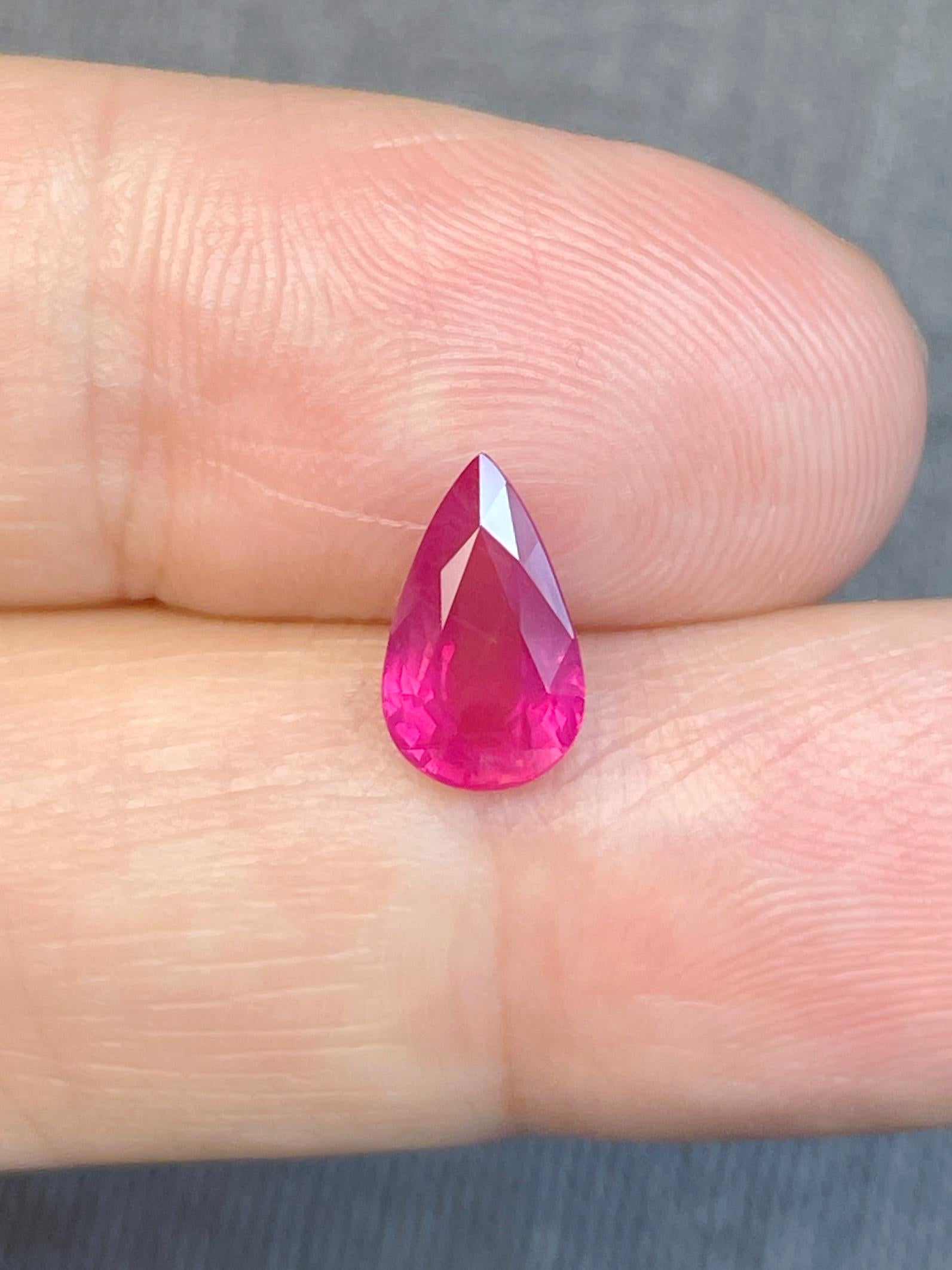 AIGS certificated 2.12ct Unheated ruby pink eye cleanest clarity Mozambique  In New Condition For Sale In bangkok, TH